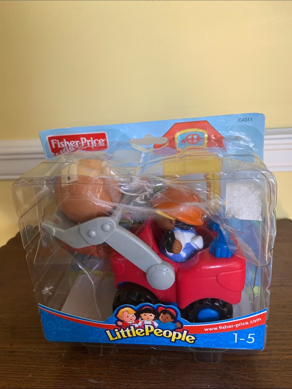 Fisher-Price Little People Front Bucket Loader with Blue Wheels and Worker New